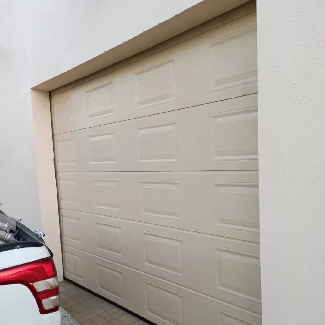 Automatic garage door
